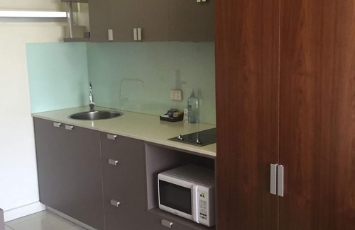 St Kilda Hotel | Cosmopolitan Hotel and Apartments
