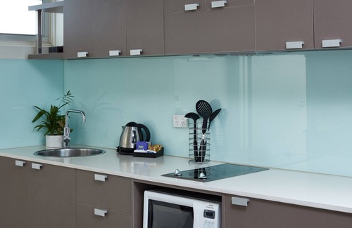 St Kilda Hotel | Cosmopolitan Hotel and Apartments