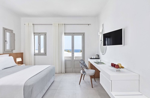 Kamari Hotel | Costa Grand Resort & Spa