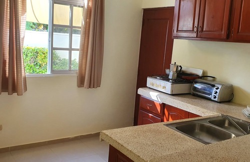 Costambar Apartment | Costambar Beachfront Stay With Pool