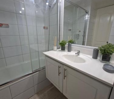 Santiago Apartment | Costanera Center MUT Barrio el Golf