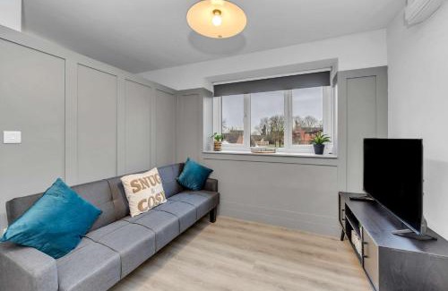 Newmarket Apartment | Cosy 1-Bed Apt in Newmarket with Parking
