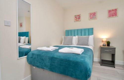 Coventry Apartment | Cosy 1Bed Flat with Garden, Parking & Free Netflix
