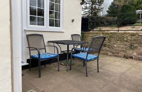 Ross-on-Wye Cottage | Cosy 2 bed cottage in peaceful rural Herefordshire.