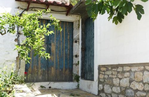 Paralia Apartment | Cosy and quiet