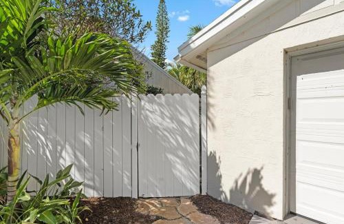 Delray Beach Apartment | Cosy And Stylish Studio East Delray Beach