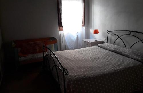 Castelfranco Piandisco Apartment | Cosy Apartment in Castelfranco Piandisco 70 m² Parking