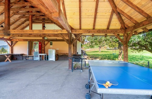 Rabyne Apartment | Cosy apartment for 5 people with WIFI, patio, pets allowed, panoramic view and parking