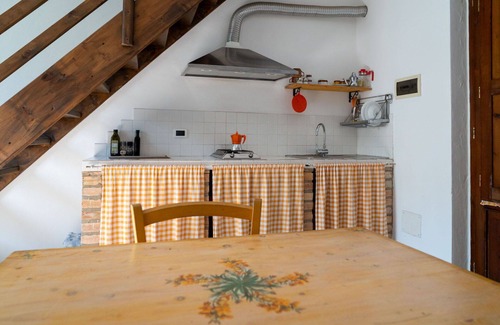 Citta Sant'Angelo Apartment | Cosy apartment for 4 guests with A/C, WIFI, pool, TV, patio and pets allowed