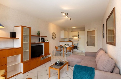 Saint-Igneuc Apartment | Cosy apartment for 4 guests with WIFI, TV, patio and pets allowed