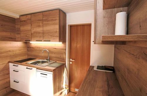 Axams Apartment | Cosy apartment for 4 people with TV, patio and pets allowed