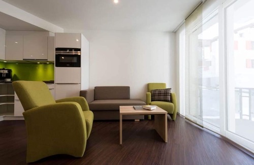 Saas Almagell Apartment | Cosy apartment for 6 guests with hot tub, WIFI, TV and balcony