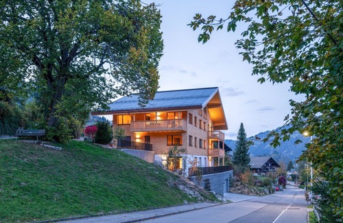 Zweisimmen Apartment | Cosy apartment for 6 people with WIFI, TV and balcony
