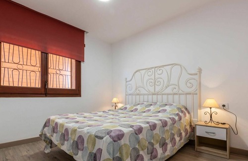 Torredembarra Apartment | Cosy apartment for 4 guests with WIFI, TV and terrace