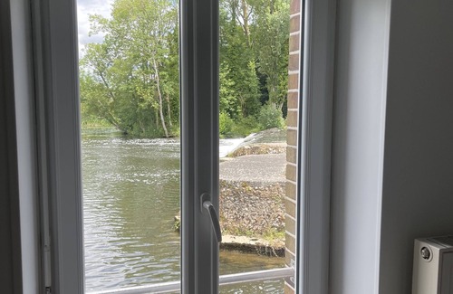 Marboue Apartment | Cosy apartment in a riverside mill