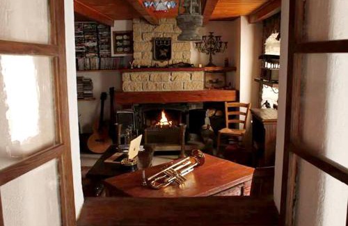 Saint-Nicolas Apartment | Cosy Apartment in Saint Nicolas, 40 m², fireplace and garden