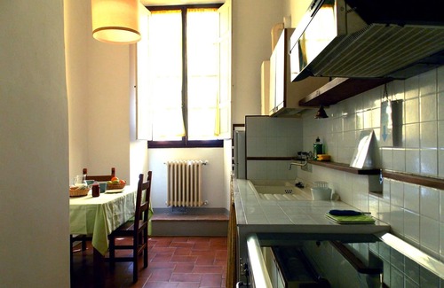 Scarperia e San Piero Villa | Cosy apartment in villa for 2 guests with WIFI, pool, TV and panoramic view