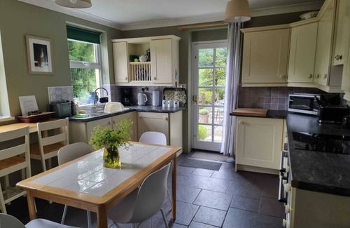 Cilgerran House | Cosy Cottage overlooking the Teifi Gorge