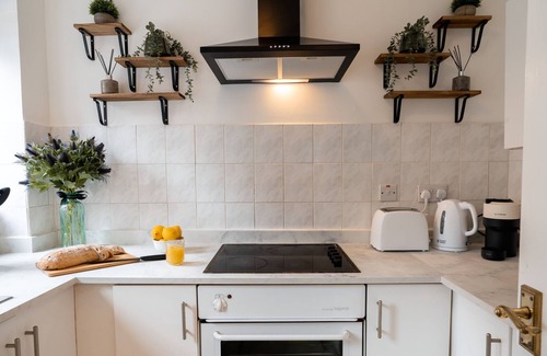 Kelvinbridge Apartment | Cosy Finnieston Apt - Private Access & FreeParking