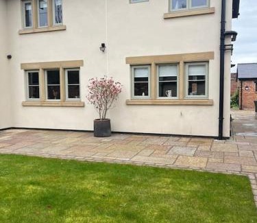 Lytham St. Anne's House | Cosy hideaway in leafy Lytham