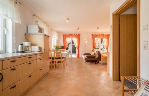 Goppertsweiler Apartment | Cosy Holiday Apartment “Lindau” on Farm near Lake Constance