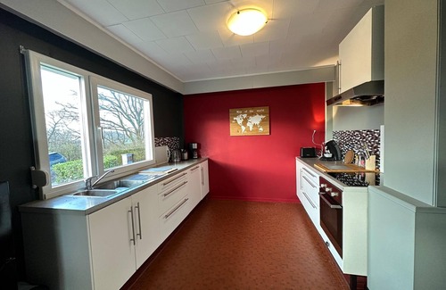 Thon-Samson House | Cosy holiday home in Andenne with terrace