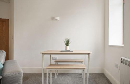 Hull Apartment | Cosy home in Hull Centre Flat 2
