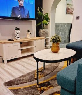 Grays House | Cosy Home near Central London