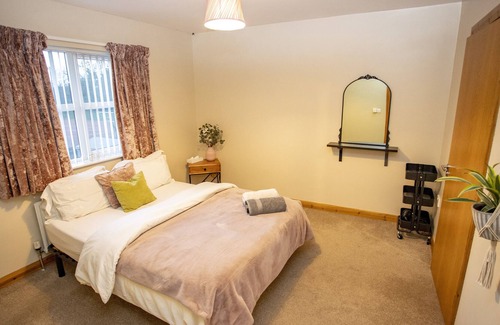 Ballybogy House | Cosy Home on the Causeway Coast. 5 Minutes to the sea.