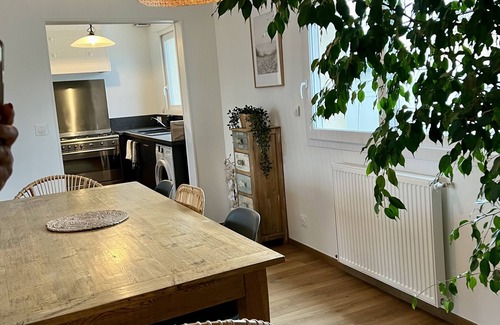 Ouistreham House | Cosy house with heated pool on the seafront