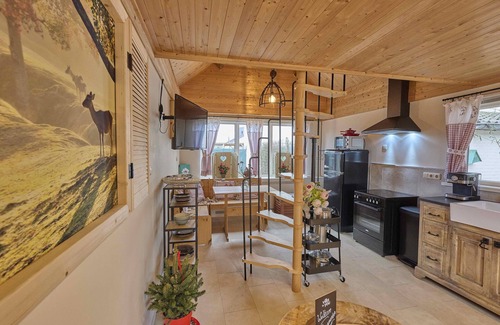 Heijenrath House | Cosy house with private terrace and hot tub