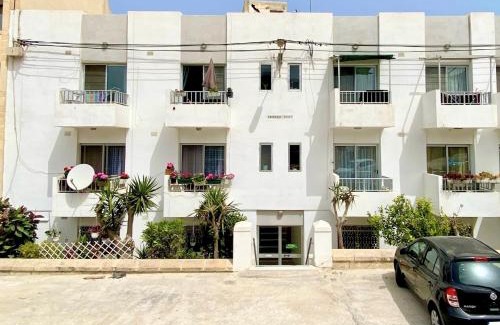 Għadira Apartment | Cosy Seaside 1BR Apartment, AC, Open Views