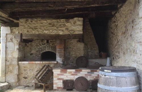 Thenon House | Cosy stone gite with exposed beams and private pool