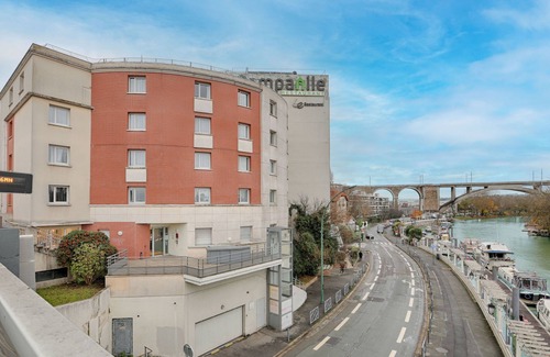 Le Port sous la Lune Apartment | Cosy studio proche RER, idéal pour visiter Paris