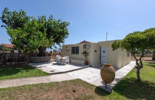 Messini House | COSY, SUNNY AND RELAXING BEACH HOUSE