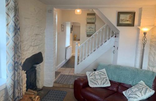 Colwyn Bay House | Cosy Two Bedroom Cottage with Fireplace