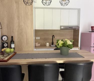Zagreb Apartment | Cosy-Zagreb Center-Apartman Medo-Two Bathrooms