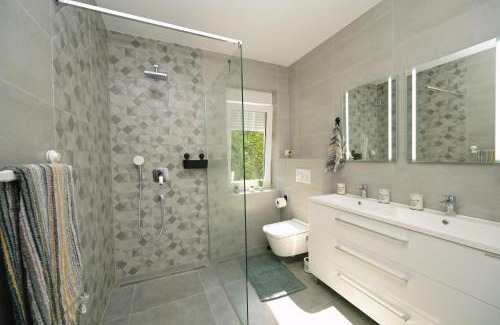 Zagreb Apartment | Cosy-Zagreb Center-Apartman Medo-Two Bathrooms