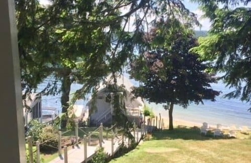 Wolfeboro House | Cottage 10-Piping Rock Resort