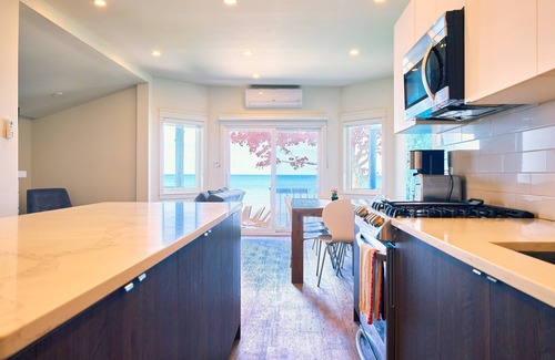 Wainfleet House | Cottage # 12...thelongbeachresort.ca