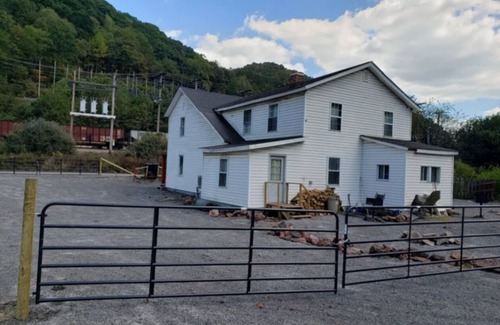 Eckman Cottage | Cottage 4 In Eckman Central to Hatfield McCoy trails. ATV Rental Offered!n