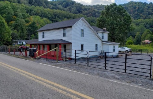 Eckman Cottage | Cottage 4 In Eckman Central to Hatfield McCoy trails. ATV Rental Offered!n