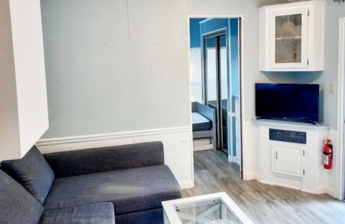 Sherkston RV Rental | Cottage at Sherkston a 5 star resort.