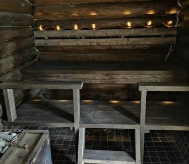 Kolari Ski Chalet | Cottage by the Muonio river for 6 person