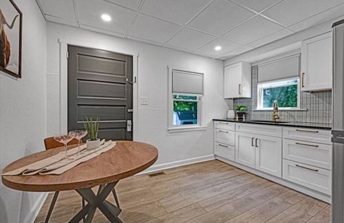 Parkesburg House | Cottage by the Pines