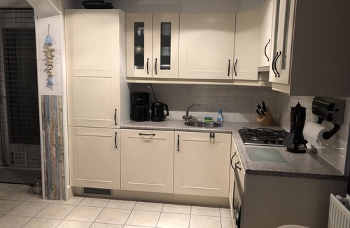 Ouddorp House | Cottage coast in South Holland behind the dunes by the sea