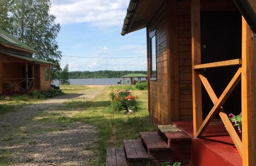 Svir'Stroyskoe House | Cottage Complex ''Uiutni Prichal''