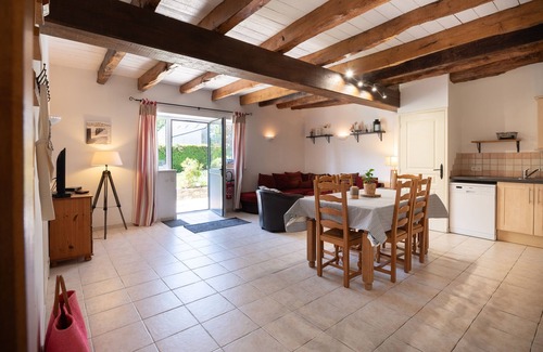 La Vraie-Croix House | Cottage 'Domaine De Lestroué - Île D'arz' with Shared Pool, Private Terrace and Wi-Fi