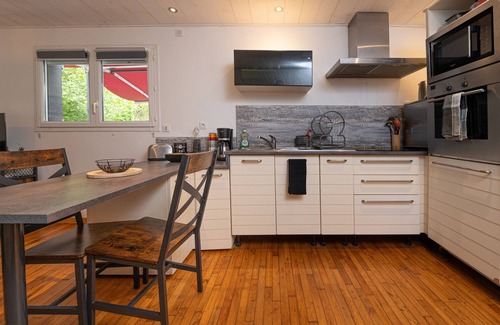 Meslan Cottage | Cottage "Domaine Moulin Blanc" with Private Garden & Wi-Fi