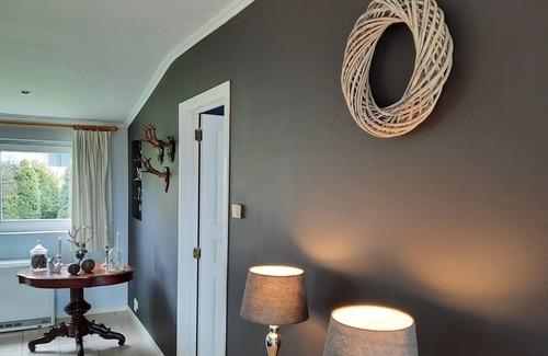 Nadrin Cottage | Cottage-Ensuite with Bath-Countryside view